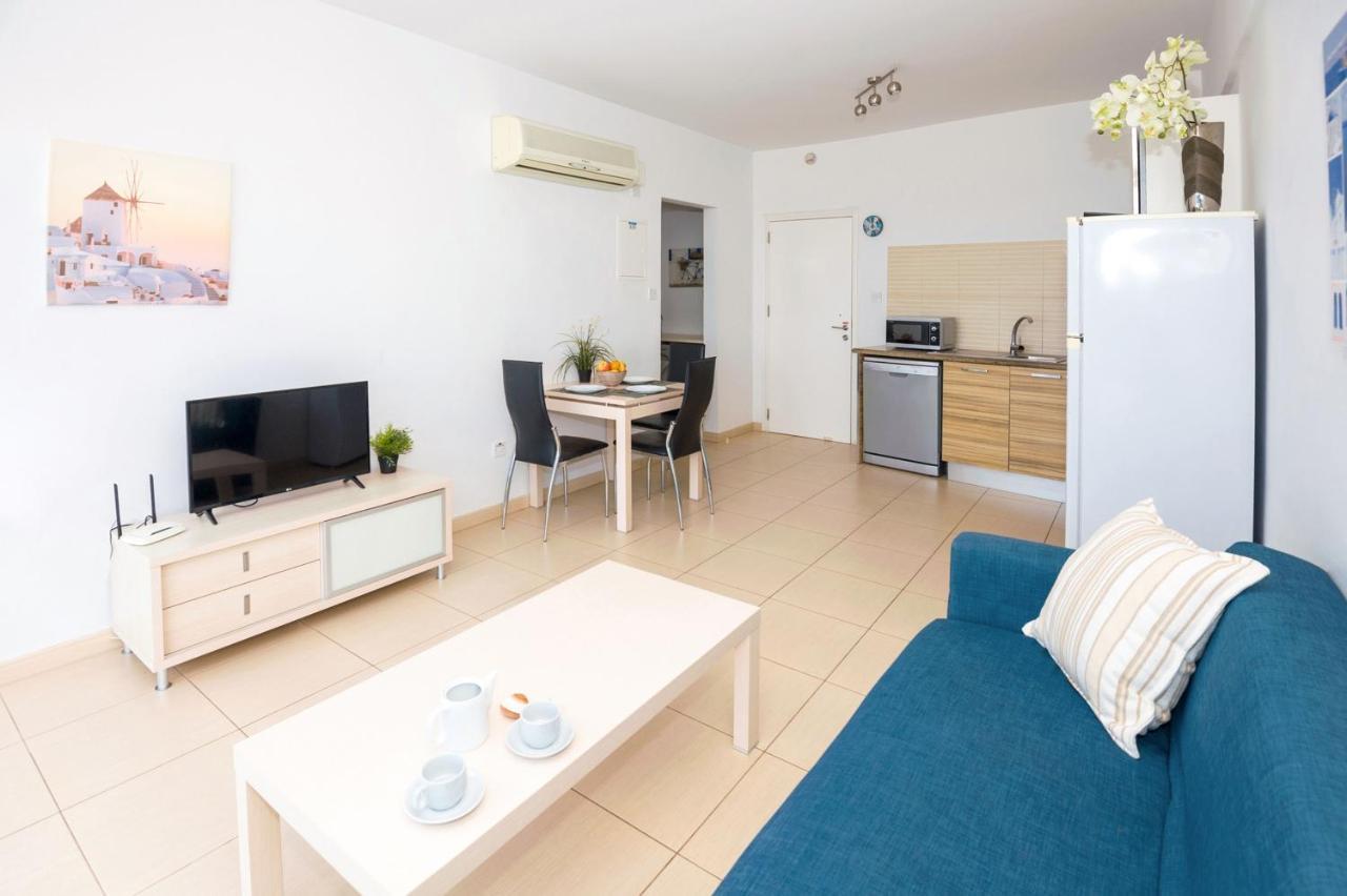Gabriela - Coralli Beachfront Apartment Protaras Luaran gambar
