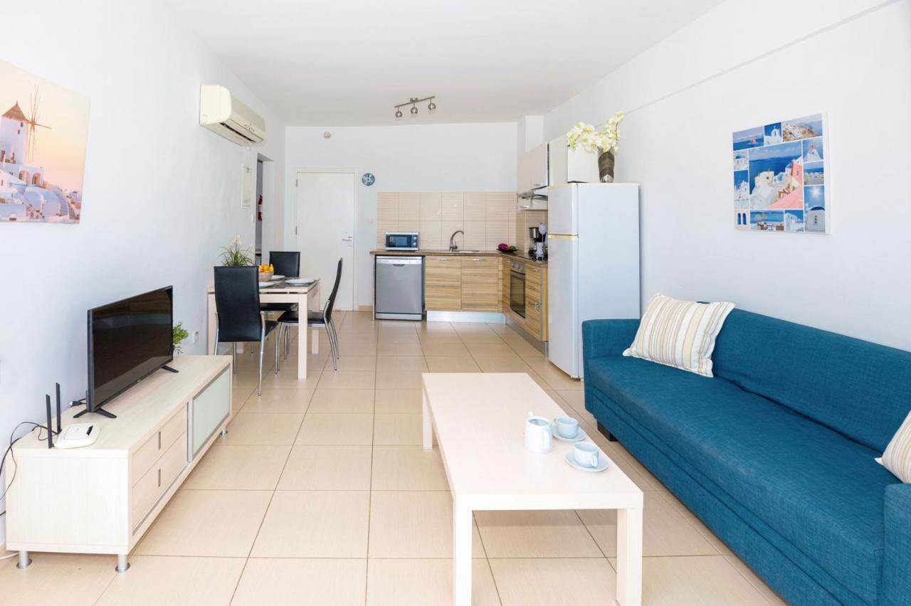 Gabriela - Coralli Beachfront Apartment Protaras Luaran gambar